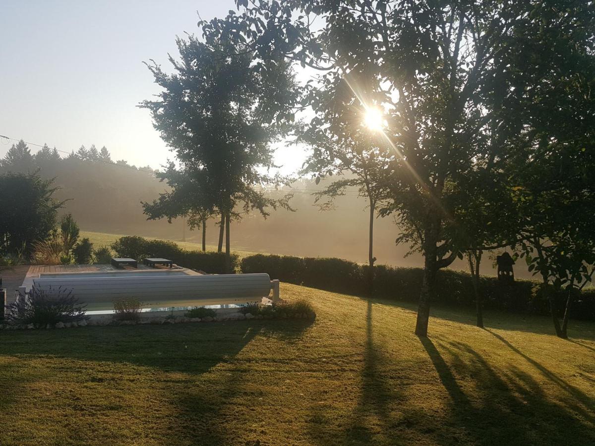 Lpc Dordogne Holidays - Le Petit Coin Lussas-et-Nontronneau المظهر الخارجي الصورة
