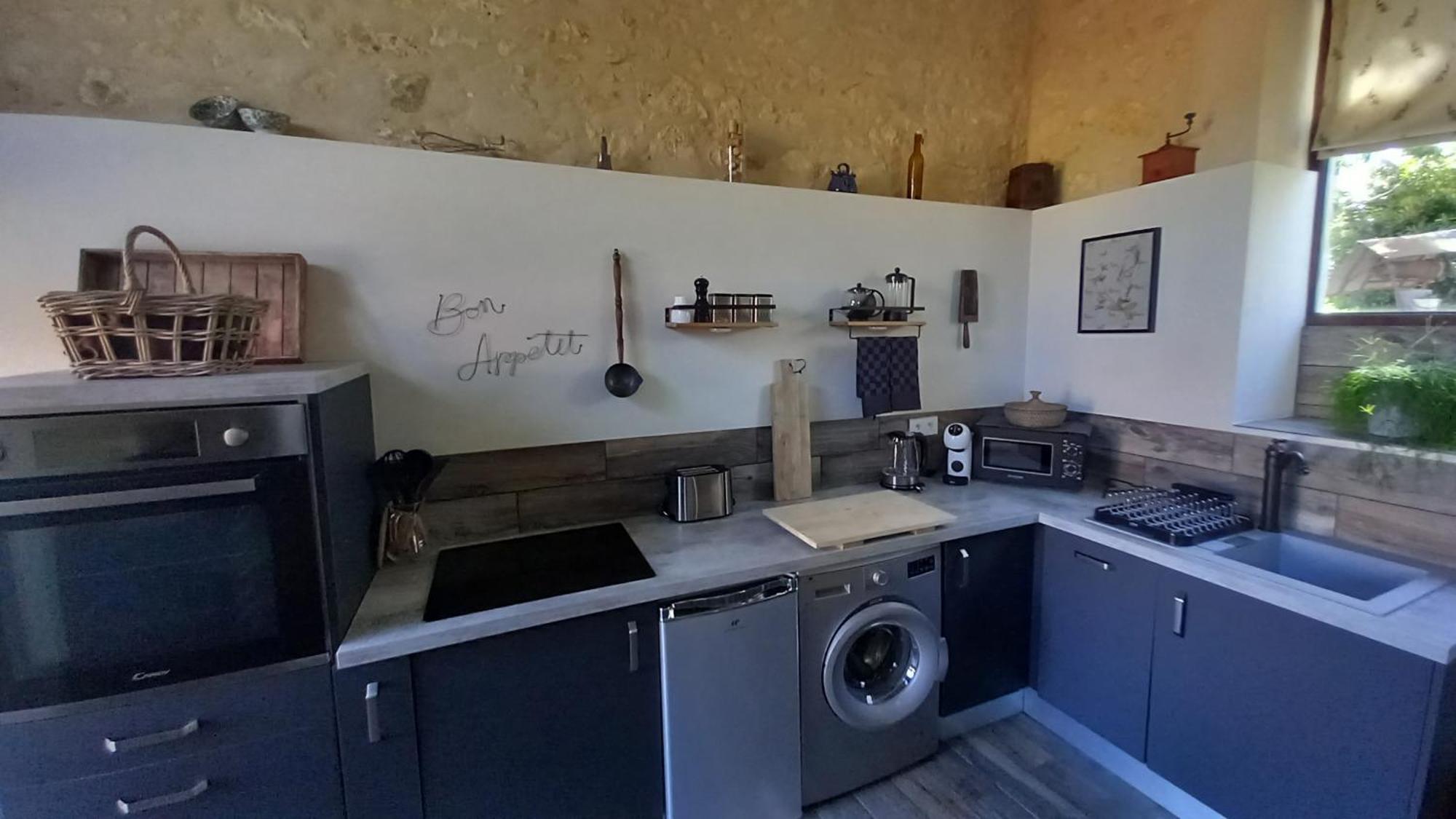 Lpc Dordogne Holidays - Le Petit Coin Lussas-et-Nontronneau المظهر الخارجي الصورة